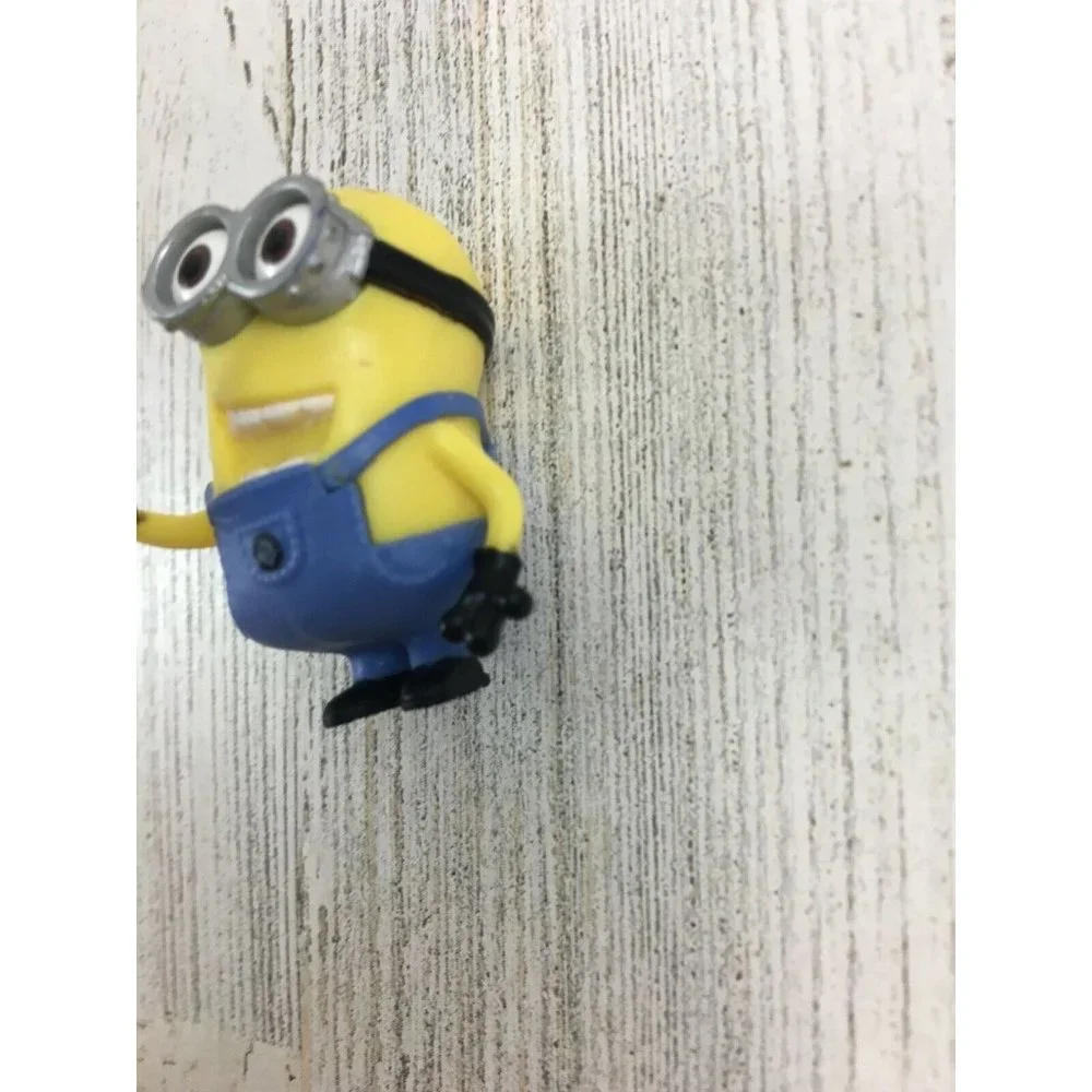 Minions Minion Cupcake Minifigure Collectible Action Figure Toys Kid Mystery